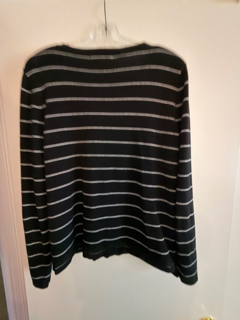 Karen Scott Black & White Striped Button‑Front Cardigan – Size XL - Picture 2 of 3